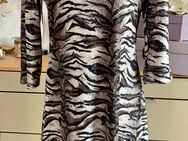 Neues Midikleid - Kleid - von Julie C. - Gr 38 - Ribnitz-Damgarten