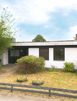 Flachdachbungalow mit Modernisierungsbedarf - Pinneberg