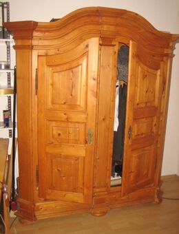 Wohnzimmer --Flur--Schlafzimmer-- Schrank--Pinienholz - Meckenheim