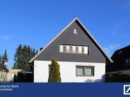 Einfamilienhaus mit Einliegerwohnung auf großen Erbpachtgrundstück in Lübeck St. Gertrud -Eichholz - Lübeck