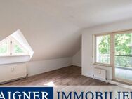 AIGNER - Frei werdende, charmante Dachgeschosswohnung mit Loggia - München