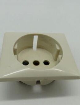 8x JUNG 921-319 Steckdose Abdeckung cremeweiß TIP 90 - Singen (Hohentwiel) Zentrum