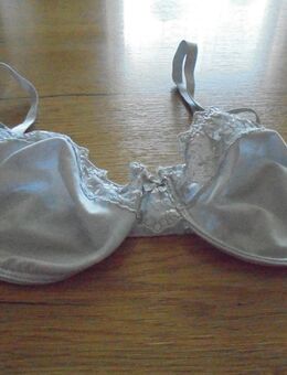 NEU: Damen Spitzen Bügel BH silber Gr. 80 B - Plattling