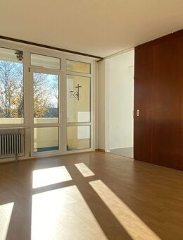 Schöne 3,5 ZKBB Eigentumswohnung mit Stellplatz - Mannheim