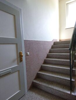 Aufgeteiltes Mehrfamilienhaus mit Balkone in ruhiger Lage von Chemnitz-Gablenz - Chemnitz