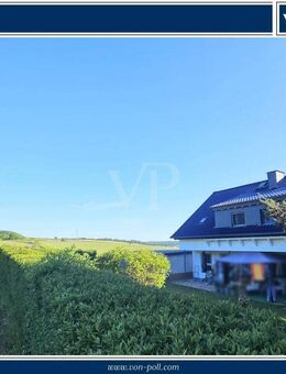 Feld- & Waldrand mit einem Panorama zum Verlieben: Großzügiges 2-Fam.-Haus plus ELW und Doppelgarage - Weilrod
