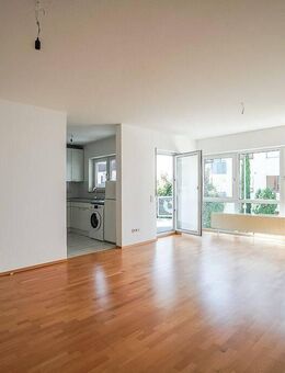 Nackenheim: Neu renovierte & einzugsbereite, helle 2-Zimmerwohnung mit großem Balkon, Nähe Weinberge - Nackenheim