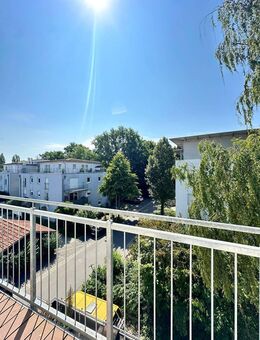 Sonniges Apartment im Westen mit Südbalkon, Tiefgarage, hochwertige Pantryküche - gut vermietet! - Regensburg