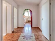 Hochwertige, elegante 2-Zimmer-OG-Wohnung im mediterranen Stil mit Alpenblick und Lift - Gröbenzell