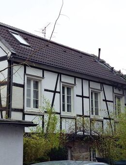 Historische Hofschaft in Wuppertal-Wichlinghausen: Ein Denkmalgeschütztes Juwel - Wuppertal