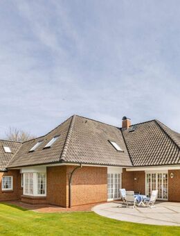 Ruheoase mit Meerblick, Kamin, Sauna und privatem Garten – ein einmaliges Refugium an der Ostseeküste! - Brodersby (Landkreis Rendsburg-Eckernförde)