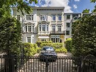 Einzugsbereit! Einzigartige Stadtvilla mit Dachterrasse in unmittelbarer Außenalsternähe - Hamburg