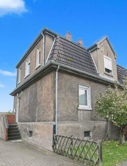 Freistehendes Zweifamilienhaus mit großem Garten in Hamm-Herringen - Hamm