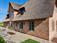 Neubau-Einzelhaus unter Reet mit Weitblick - Sylt