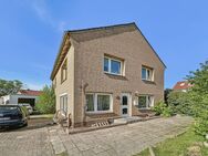 Erbpacht: Freistehendes Zweifamilienhaus mit großem Garten in Oldenburg-Bümmerstede - Oldenburg