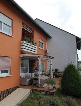 Attraktives Investment: Vermietetes Mehrfamilienhaus mit Garten und Stellplätzen! - Brühl (Baden-Württemberg)