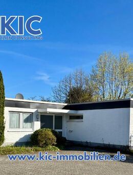 Bungalow mit Großzügigem Gartengrundstück und Garage in Bergisch Gladbach-Schildgen - Bergisch Gladbach