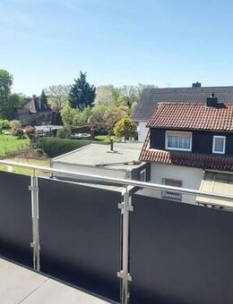 *Gehobenes und modernes Niedrigenergie Reiheneckhaus mit Terrasse und Garten in bevorzugter Lage* - Flörsheim (Main)