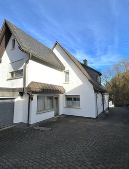 Viel Raum für die eigenen Ideen und reichlich Platz zum glücklichen Familienleben in Attendorn! - Attendorn (Hansestadt)