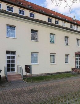 Ansprechender Zustand: 2-Zi.-Etagenwohnung in urbaner Lage - Merseburg