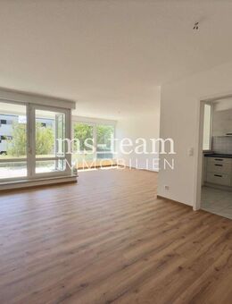 Helle, gemütliche 2-Zimmer-Wohnung mit Terrassenbalkon und TG-Stellplatz - Amberg