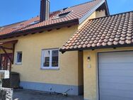 Energieeffizient & stilvoll: Doppelhaushälfte mit Einliegerwohnung in Alteglofsheim - Obertraubling
