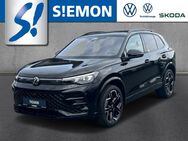 VW Tiguan, 2.0 TDI R-Line IQ LIGHT, Jahr 2024 - Warendorf