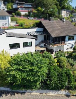Charmante Symbiose aus stilvollem Ambiente und modernem Chic! - Hausen (Wied)