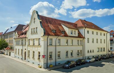 Repräsentativ u. gepflegt! Denkmalgeschütztes Kloster in exponierter Lage nahe der Innenstadt