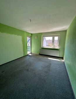 Renovierungsbedürftig und voller Potenzial - Charmante 2-Zimmer-Wohnung mit Balkon - Neunkirchen (Sand)