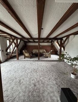 Historisches Fachwerkjuwel mit uriger Zapfanlage im Gewölbekeller - Geislingen
