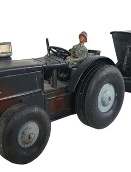 Gama Armee Traktor mit Anhänger - Konstanz
