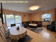 Große 5-Zi-Wohnung-WFL ca. 140 m² // 3-4-Schlafzimmer / hochw. Einbauküche / extra Arbeitszimmer / Terrassen-Balkon / 1. OG / mit Garage. - Neunburg (Wald) Zentrum
