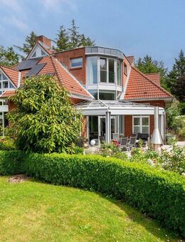 Nordseenah in Schobüll: Lichtdurchflutetes Architektenhaus mit Sauna, großem Garten & Schwimmbad - Husum (Schleswig-Holstein)
