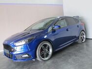 Ford Focus Lim. ST Navi+Easy-Driver-P.+Leder-P.Exclu. - Königsbrunn