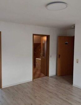 Attraktive 2-Zimmer-Dachgeschosswohnung in Saarbrücken-Mitte - Saarbrücken