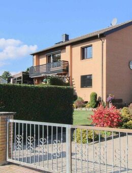 Einfamilienhaus mit Option auf 2 Wohneinheit mit Wintergarten und Sauna - Semmenstedt