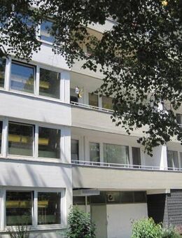Helle 2-Zimmer-Wohnung mit Weitblick & Sonnenbalkon - Bad wird saniert, Bezug ab September - Bonn