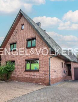 Charmante 2-Zimmer-Dachgeschosswohnung in ruhiger Lage - Achim