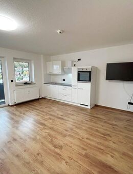 Hübsches und saniertes Apartment mit Balkon, teilmöbliert - Bad Griesbach (Rottal)