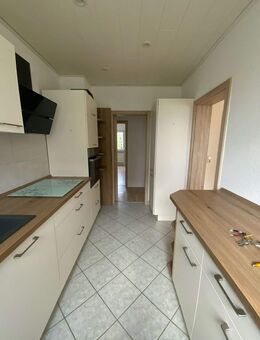 Moderne 4-RW mit Einbauküche - Menteroda