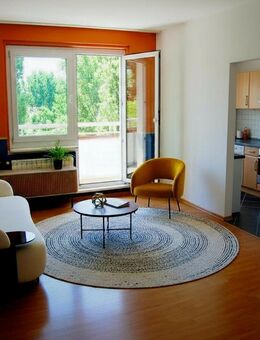 Zu Hause in Berlin - Lichtenberg - Gepflege Wohnung mit Balkon und Wannenbad - Berlin