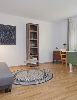 Liebevoll möblierte 2-Zimmer Wohnung mit Balkon und Internet in Wiesbaden-Biebrich - Wiesbaden