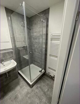 Neu-Sanierte 2 Raumwohnung mit Balkon! - Vacha