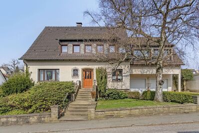 Platz für Familie und Gartenfreunde | 1-2-Familienhaus mit idyllischem Gartengrundstück