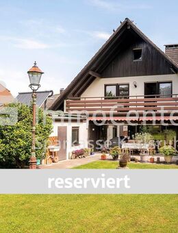 Großzügiges Einfamilienhaus mit parkähnlichem Gartenparadies - Malsch (Landkreis Karlsruhe)