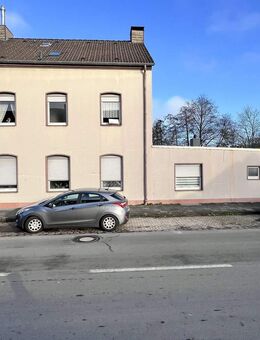 Dreifamilienhaus plus Baureserve in zentraler Lage - Langenfeld (Rheinland)