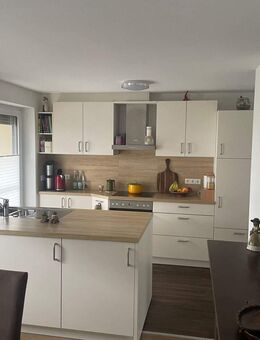 Attraktive 2-Zimmer-Wohnung – Komplett renoviert, ruhige Lage, niedrige Nebenkosten! Mit Küche, ohne Maklerprovision - Backnang