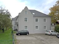 Aufwendig kernsanierte 2-Zimmer-Wohnung mit Stellplatz in Burgweinting - Regensburg