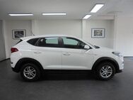 Hyundai Tucson blue 1.6 GDI Classic 30.000 km TÜV 09/26 - Asperg